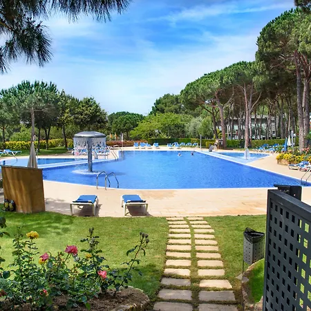 Apartahotel Ciutat De Palol 4*