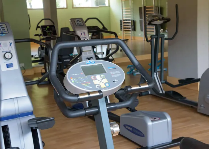 Ciutat De Palol بلاتجا ذارو