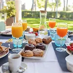 Ciutat De Palol Aparthotel 4*