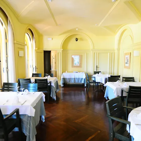 Ciutat De Palol Ξενοδοχείο με διαμερίσματα