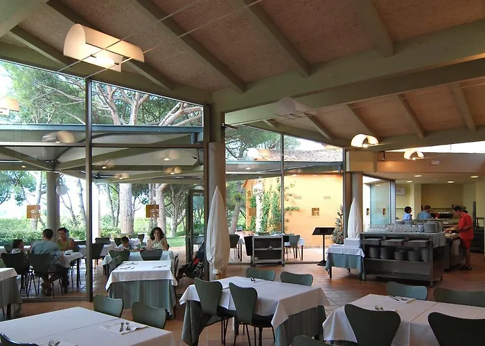 Ciutat De Palol Aparthotel 4*