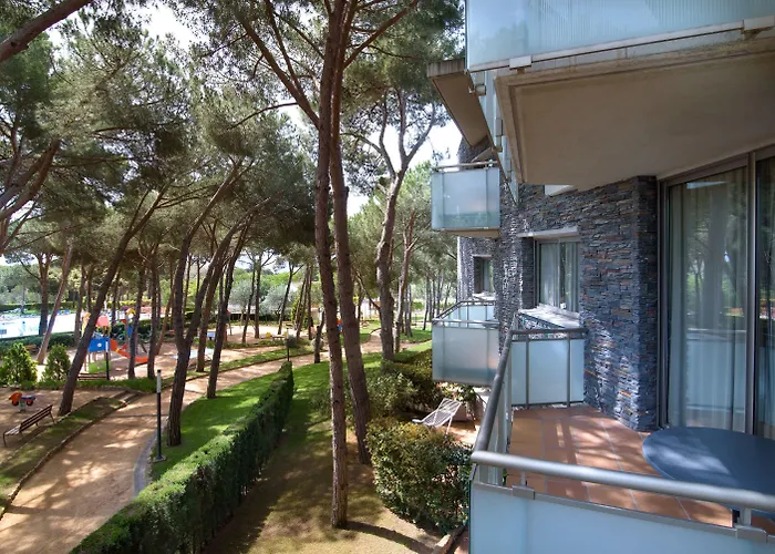 Ciutat De Palol Apart-hotel 4*