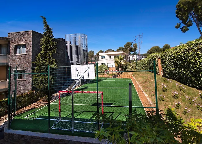 Apart-hotel Ciutat De Palol 4*