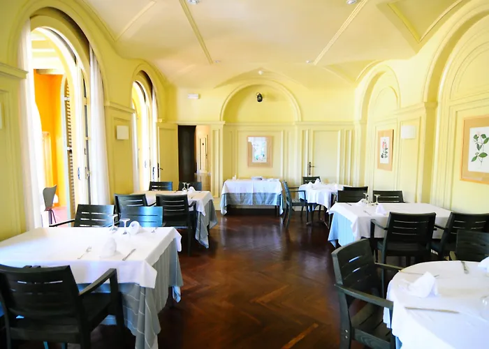 Ciutat De Palol Apart-hotel