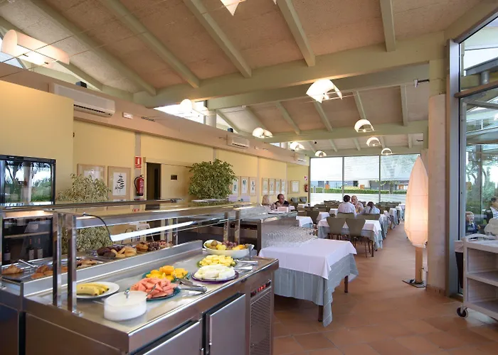 Aparthotel Ciutat De Palol 4*