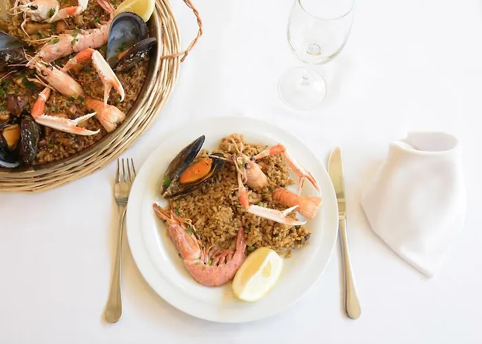 Aparthotel Ciutat De Palol 4*