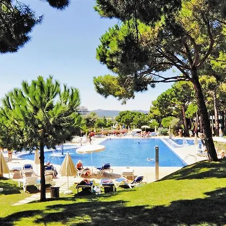 Ciutat De Palol Apartahotel 4*