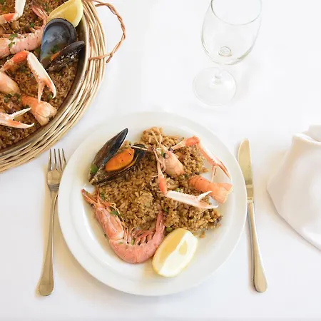 شقة فندقية Ciutat De Palol 4*